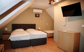 Angelis Pension Frankfurt Airport